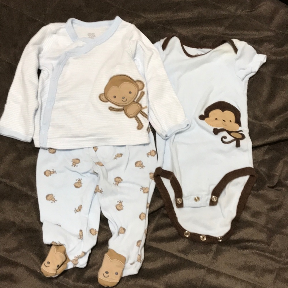 0-3M Carter’s Monkey Bundle